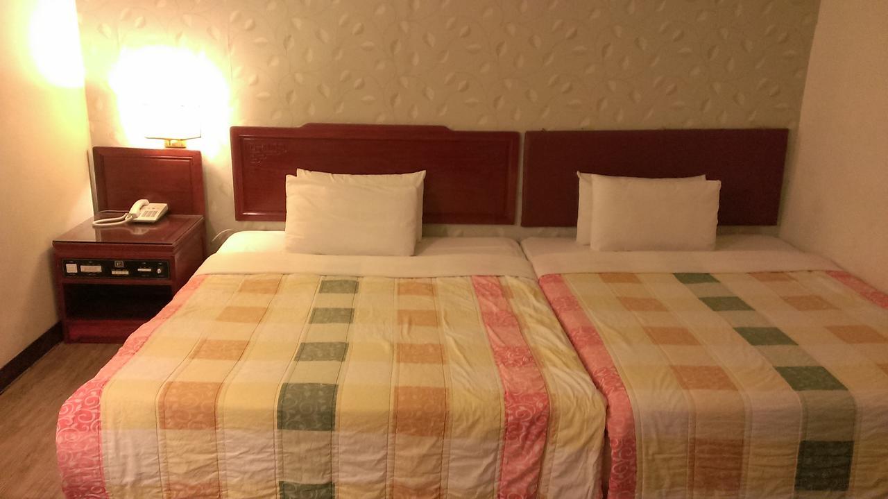 Galaxy Hotel Taichung Eksteriør billede