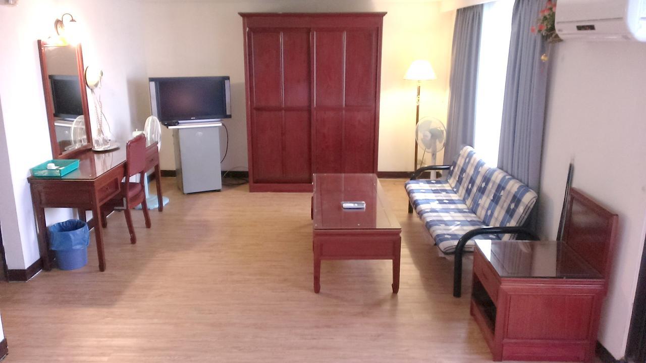 Galaxy Hotel Taichung Eksteriør billede