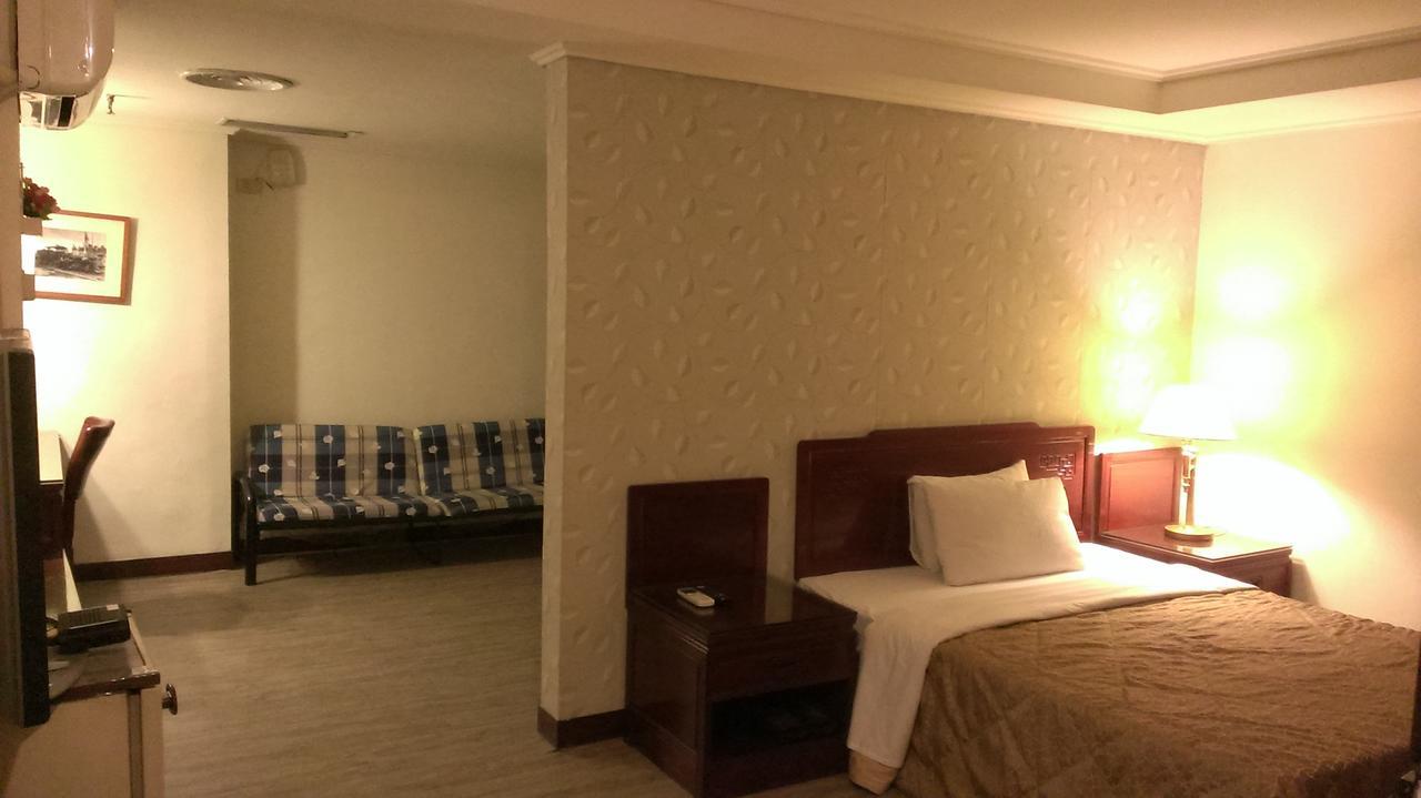 Galaxy Hotel Taichung Eksteriør billede