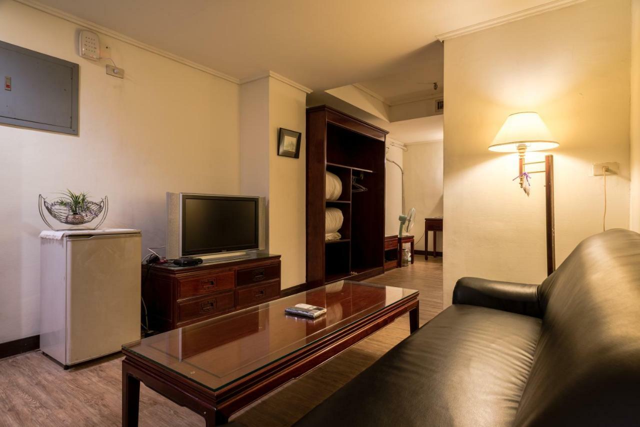 Galaxy Hotel Taichung Eksteriør billede